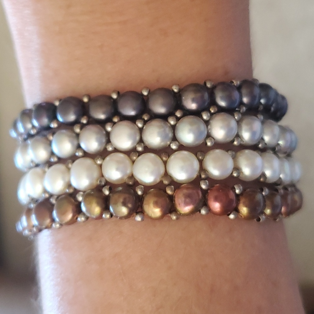 Four Pearlesent Elastic Bracelets